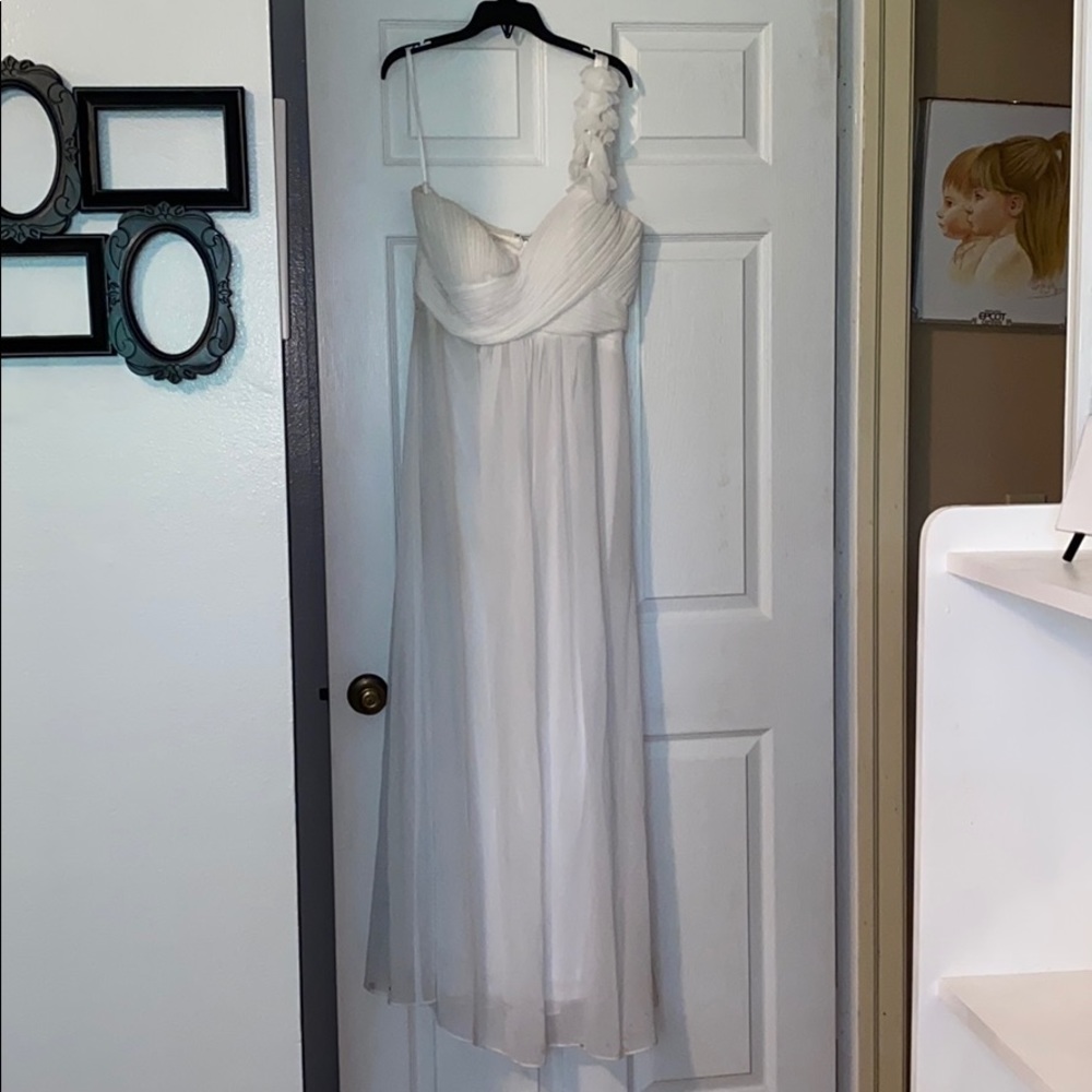 White wedding/prom dress